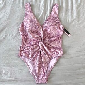 NWT Victoria’s Secret | Size XL Pink Snakeskin Swimsuit